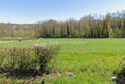 Terrain à vendre à Charbuy