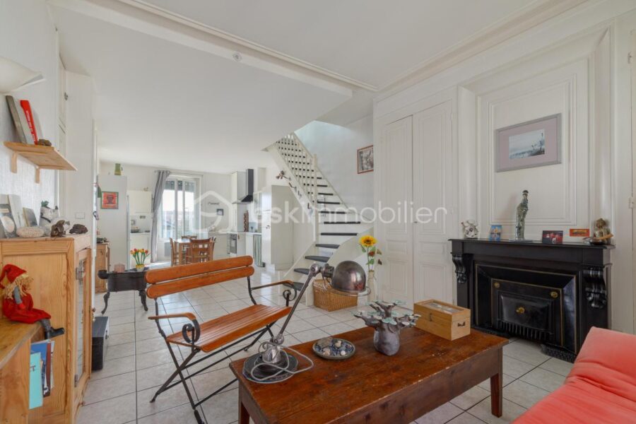 Appartement à vendre à Lyon 3e arrondissement — Vue sur la ville — photo 3