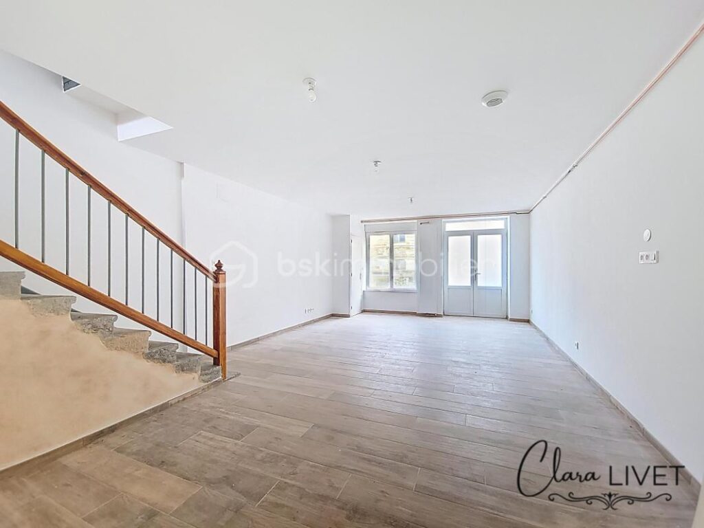 NOUVEAUTÉ – Maison rénovée avec jardin plein sud & grand garage – Chessy-les-Mines – 4 pièces – 3 chambres – 147 m²