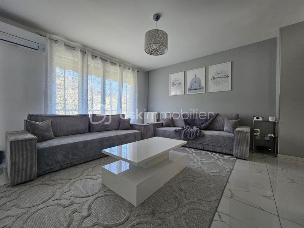 Coup de cœur T5 à découvrir sur la commune du Pont-de-Claix – 5 pièces – 3 chambres – 90 m²