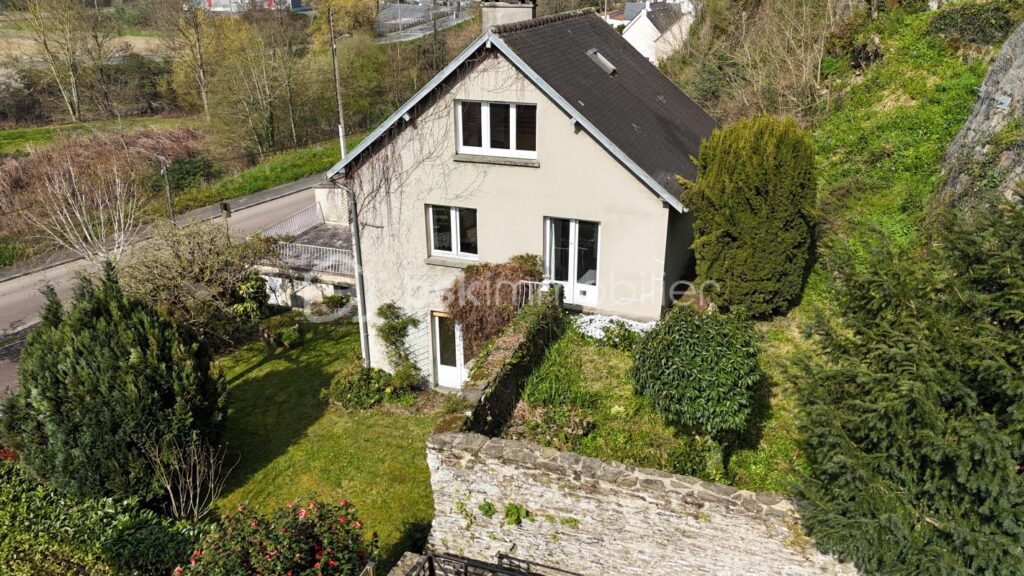 Maison située à quelques pas du centre ville ! – 5 pièces – 4 chambres – 120 m²