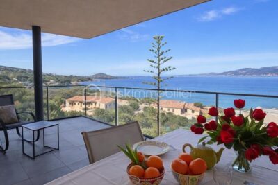 Appartement récent vue mer panoramique – 3 pièces – 2 chambres – 55 m²