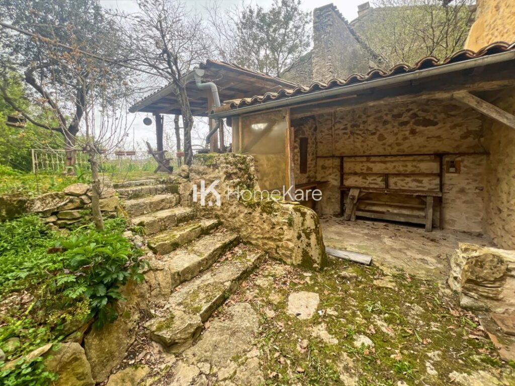 CHARME ET AUTHENTICITÉ – 5 pièces – 4 chambres – 160 m²