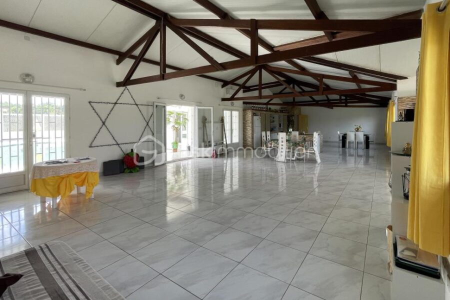 Maison à vendre à Kourou