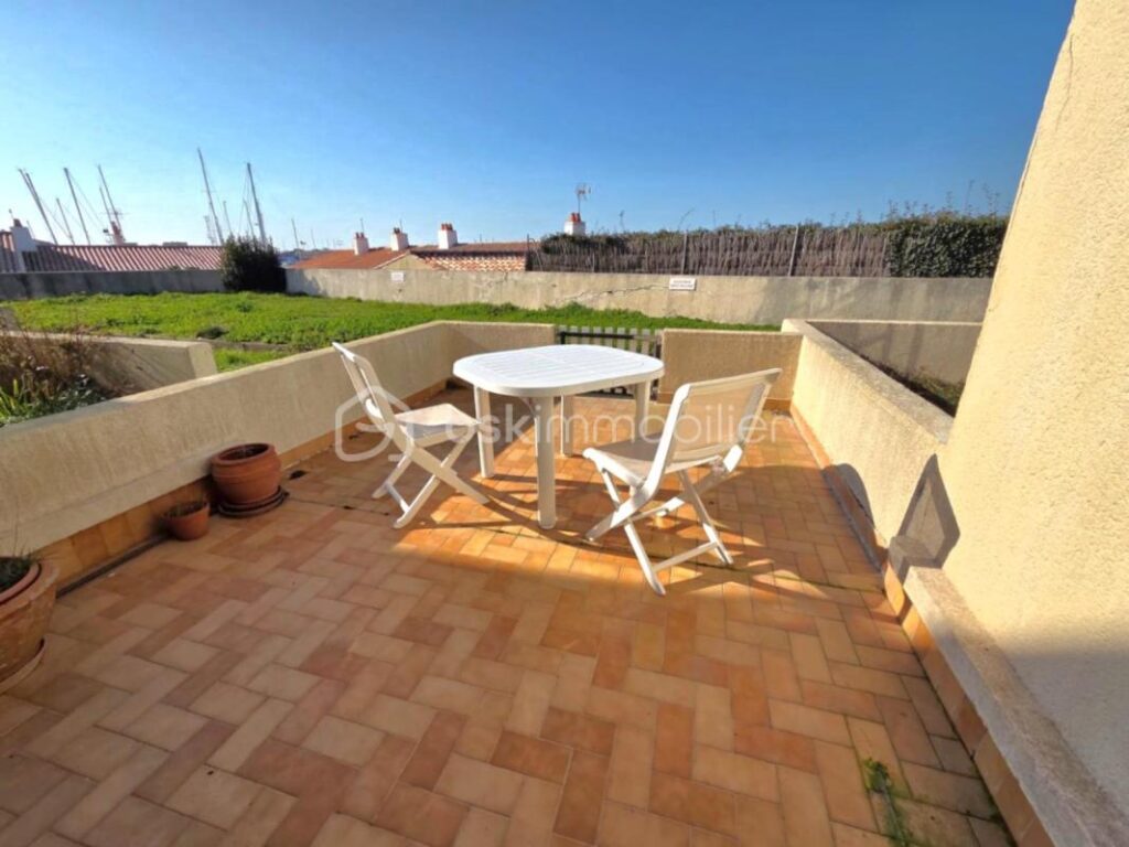 Studio 25m² face à la mer OUEST terrasse 12m² parking – 1 pièce – NR chambres – 25 m²