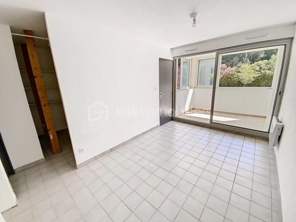 *** SETE – APPARTEMENT AVEC VUE – PLAVE DE PARKING PRIVATIVE – IDEAL PRIMO *** – 2 pièces – 1 chambre – 26 m²