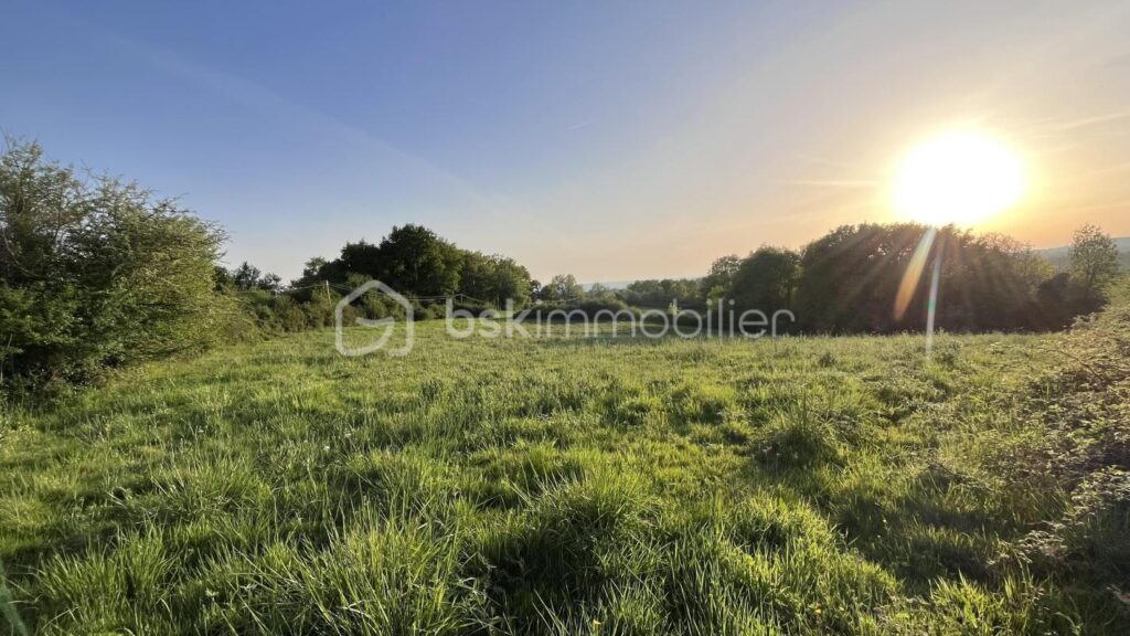 La Dordogne, Commune de Châtres, Terrain, 6600 M² – NR pièces – NR chambres – 6600 m²