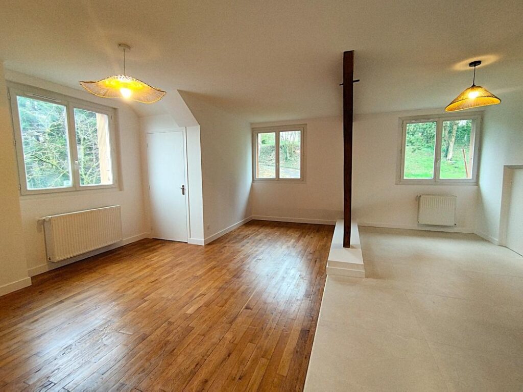 T3 à rénover proche IUT – 3 pièces – 2 chambres – 67 m²