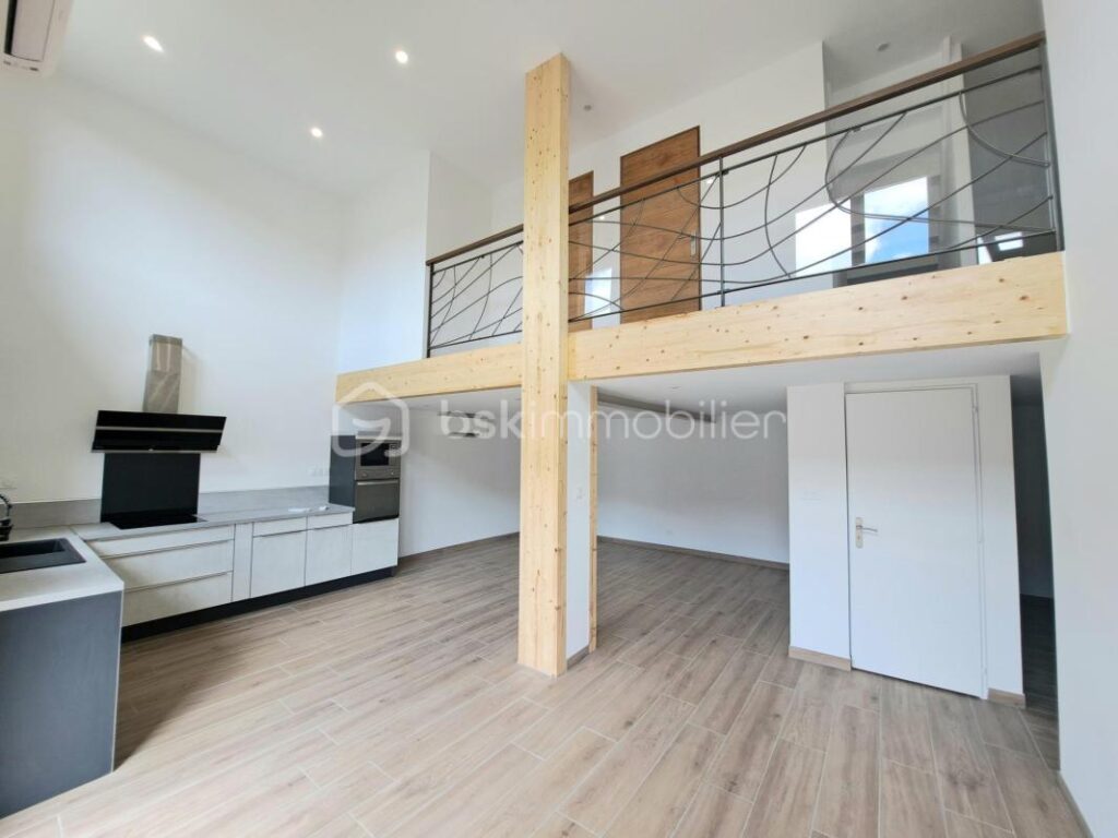 Maison d&rsquo;habitation rénovée 2026 avec vue dégagée en plein sud – 5 pièces – 3 chambres – 116 m²