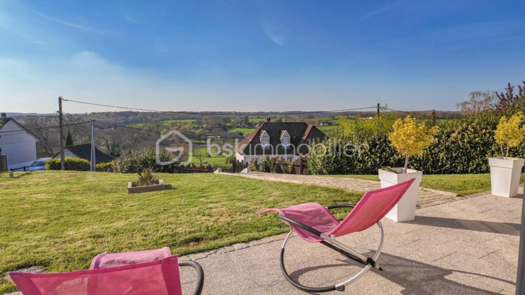Maison traditionnelle récente avec vue idyllique benignoise – 4 pièces – 3 chambres – 98 m²