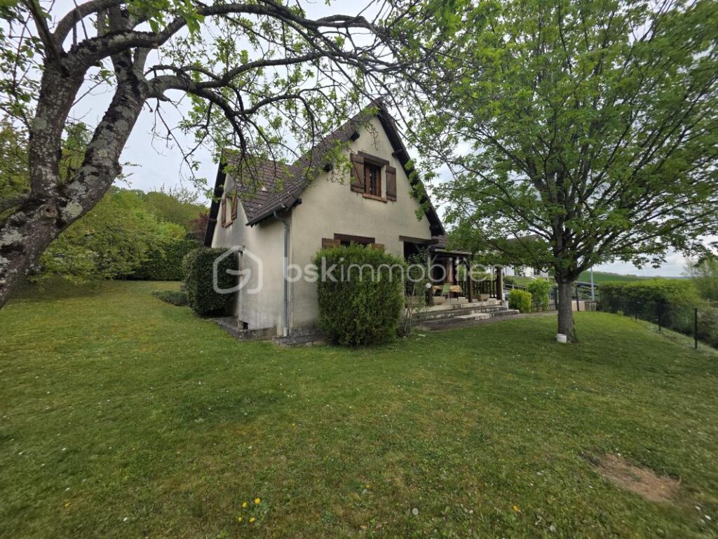 Maison traditionnel à Paron (89100), à 10 min de la gare de Sens – 4 pièces – 3 chambres – 121 m²