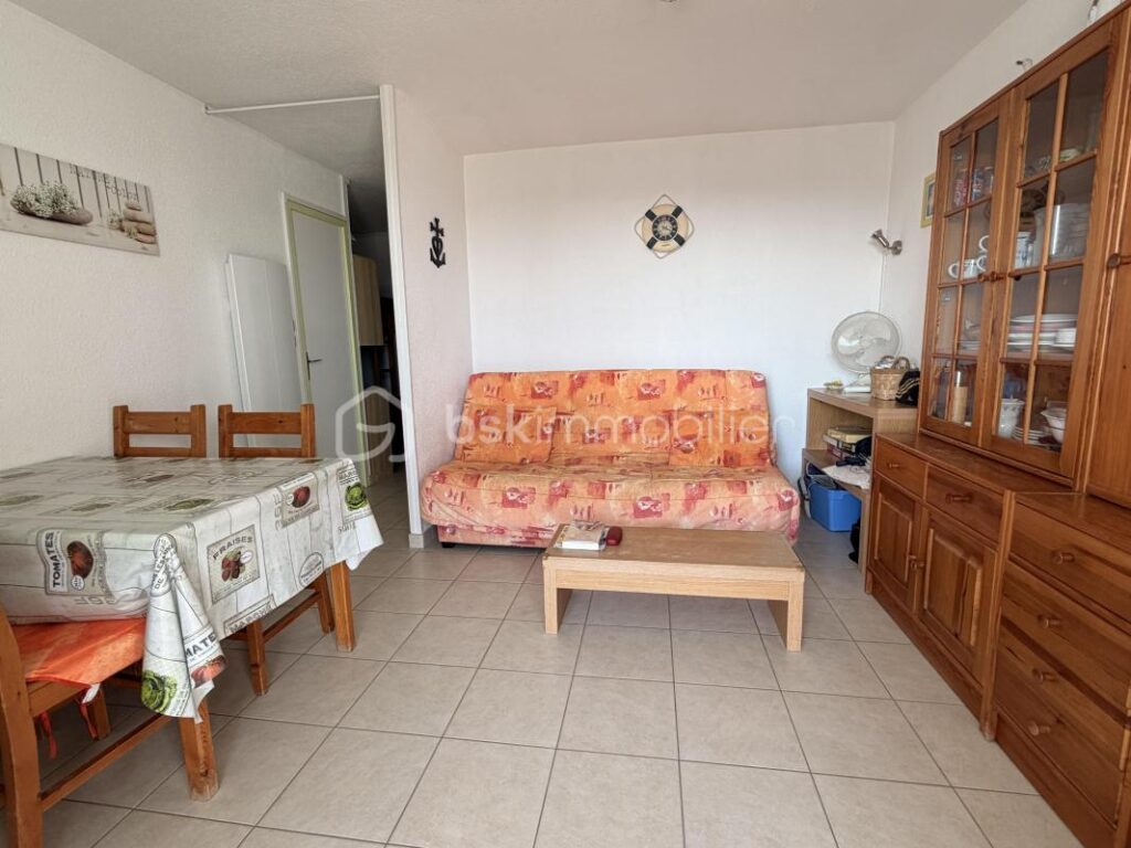 Appartement T2 cabine avec loggia et aprking privé, proche plage et centre-ville – 2 pièces – 1 chambre – 35 m²