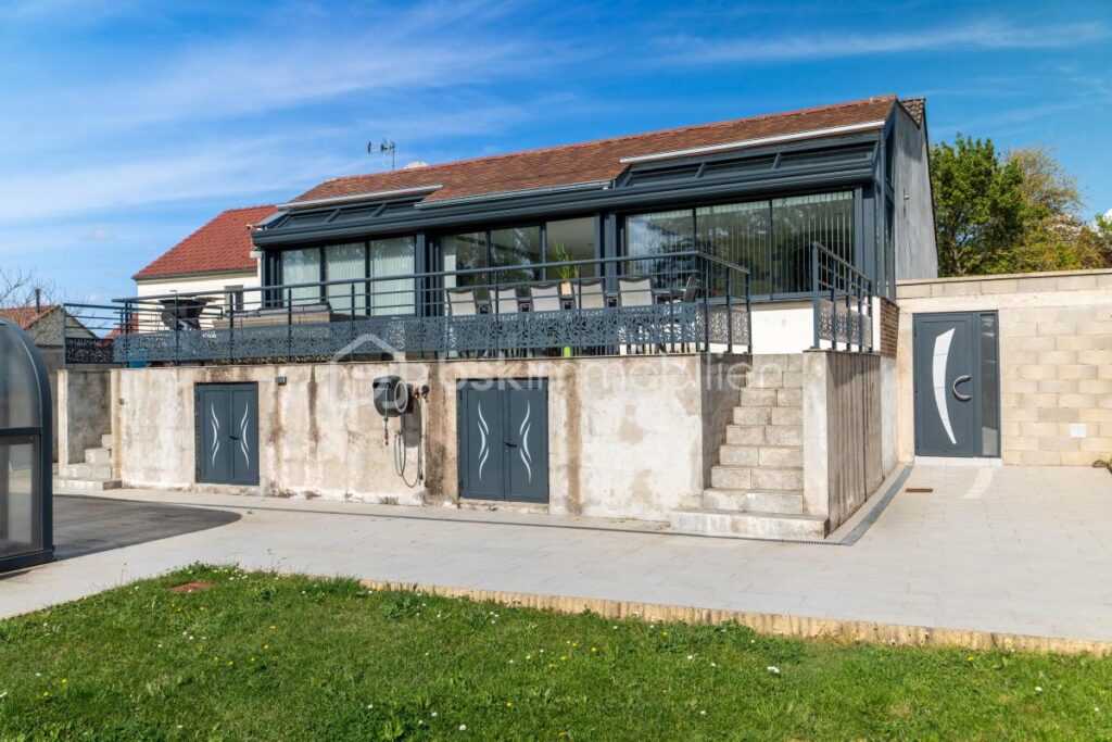 Maison 6 pièces – 4 chambres – Piscine – 6 pièces – 4 chambres – 129 m²