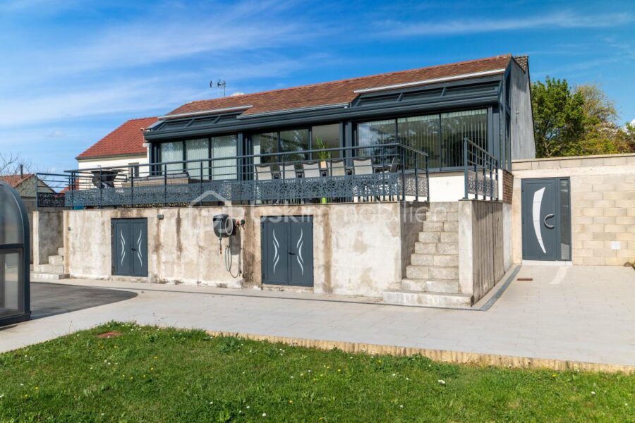Maison à vendre à Villeneuve les bordes