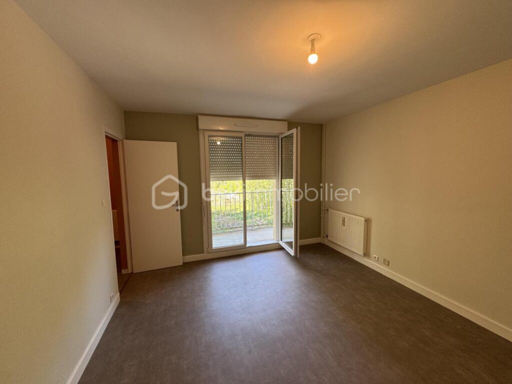 BAR-SUR-SEINE – T2 43,97 m² REFAIT À NEUF – Belle affaire pour y vivre OU investir – 2 pièces – 1 chambre – 43 m²