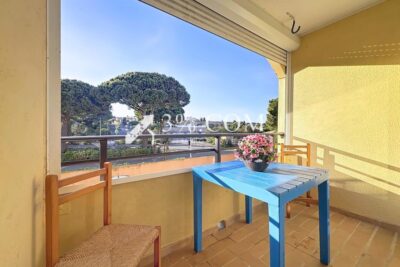 Appartement 3 pièces: 1 chambre + Cabine de 24 m2 avec balc – 3 pièces – 1 chambre – 23 m²