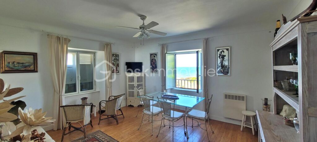 BIARRITZ PLACE SAINTE EUGENIE – 3 pièces – 2 chambres – 54 m²