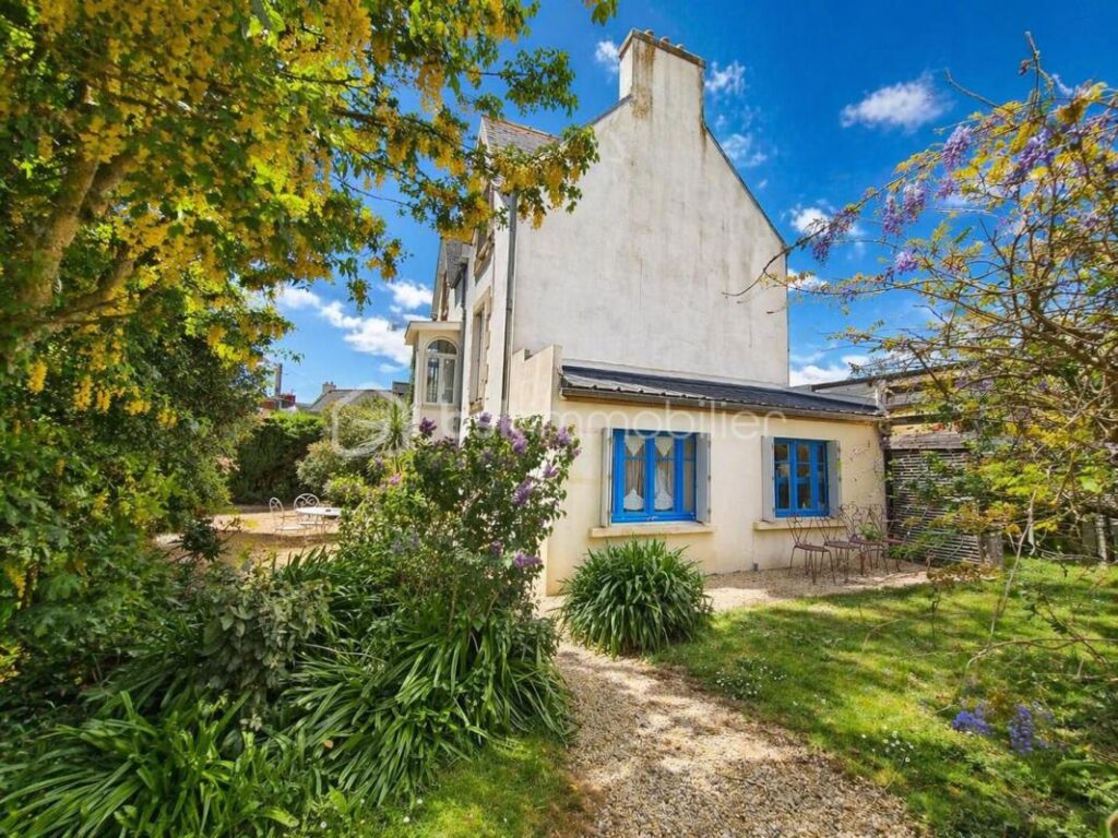 Treffiagat – Maison de famille entre mer et lumière – à 345 m de la plage, grande terrasse – 4 pièces – 3 chambres – 115 m²