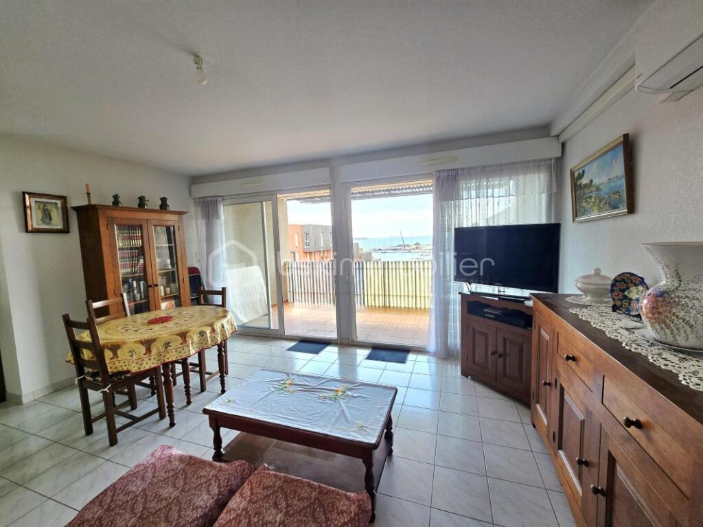 EN EXCLUSIVITÉ – VUE ÉTANG – PLACE PRIVATIVE – 3 pièces – 2 chambres – 63 m²