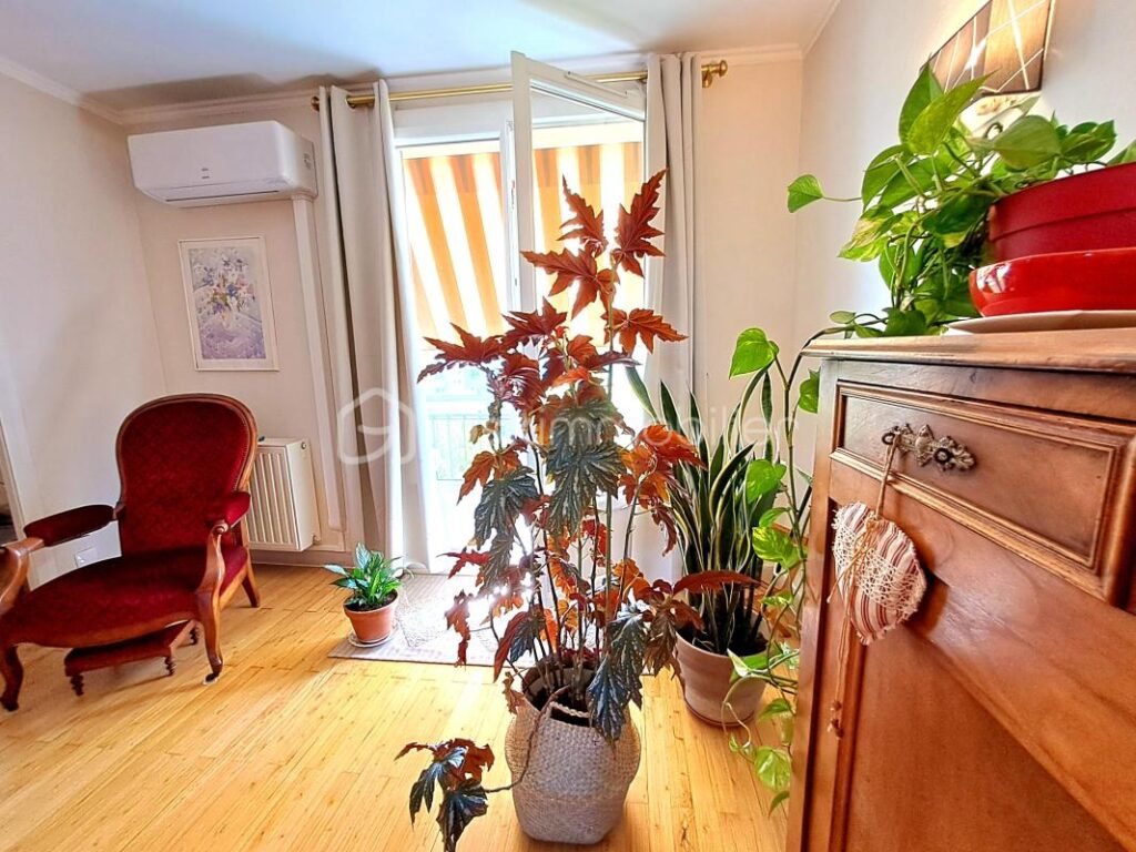 CONFORTABLE T2 – COSY – 57 m2 – BIEN AU CALME ET TRES CHARMANT – – 2 pièces – 1 chambre – 57 m²