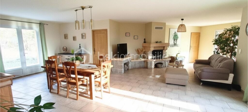 Maison 4 pièces 124 m² + dépendance – 4 pièces – 3 chambres – 124 m²