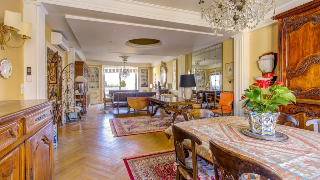 Exceptionnel Nice Promenade 3/4p en dernier étage avec terrasses – 4 pièces – 2 chambres – 123 m²
