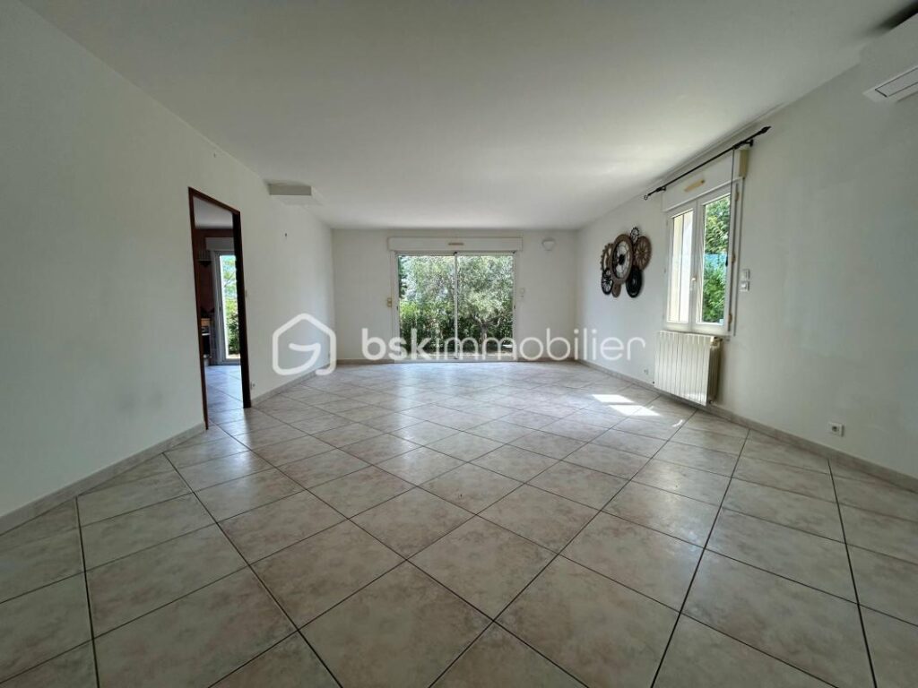 Maison T4 113m² Climatisée avec garage GRABELS proche des commerces – 4 pièces – 3 chambres – 117 m²