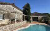 SUPERBE PROPRIETE EN PIERRES – PISCINE – TERRAIN – DEPENDANCE- CACHET – 7 pièces – 4 chambres – 332 m²