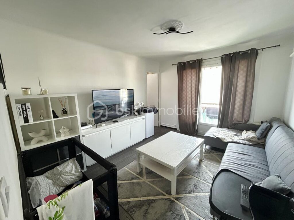 À vendre – Appartement 3 pièces avec balcons – Toulon secteur Saint Roch – 3 pièces – 2 chambres – 51 m²