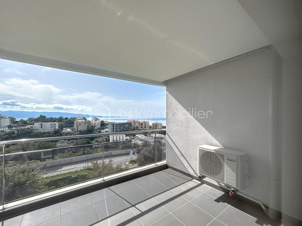 AJACCIO – Entrée de ville T2 vue mer + parking – 2 pièces – 1 chambre – 44 m²