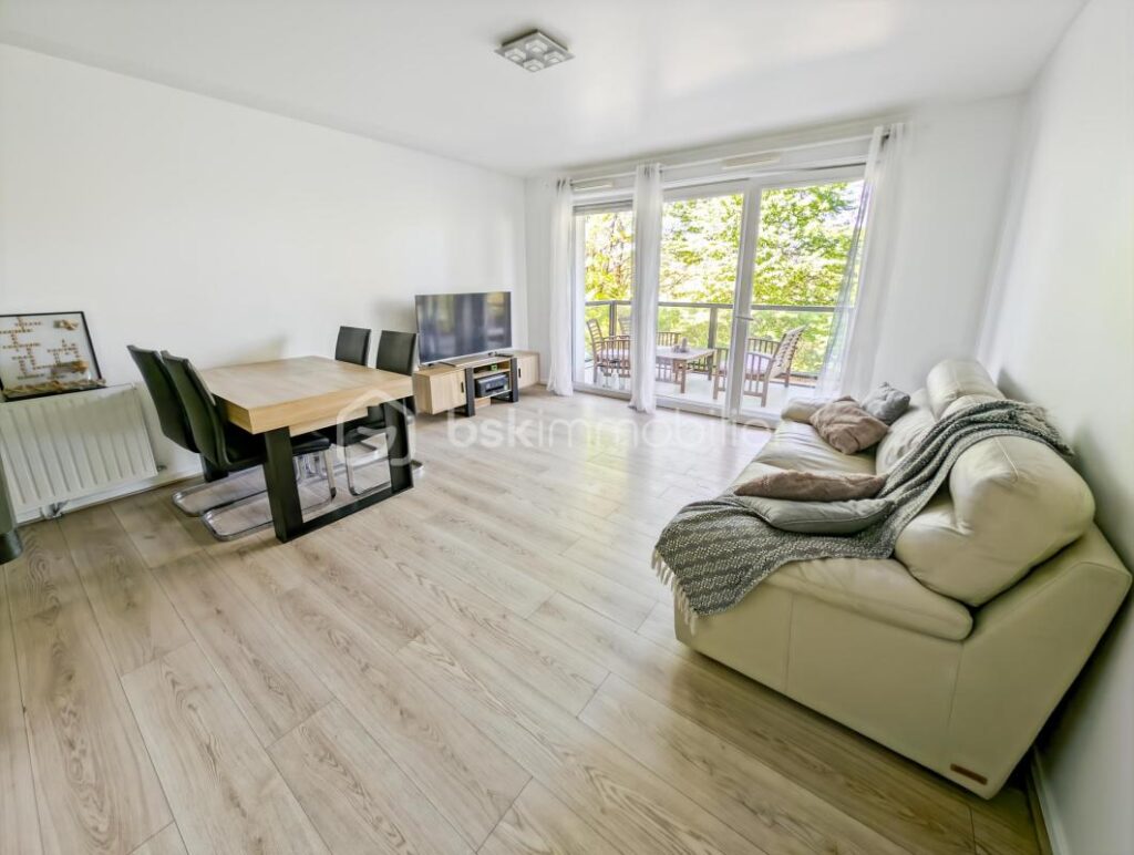 Superbe appartement F3 deux chambres DPE C 2015 proche Gare balcon et deux parkings – 3 pièces – 2 chambres – 60 m²