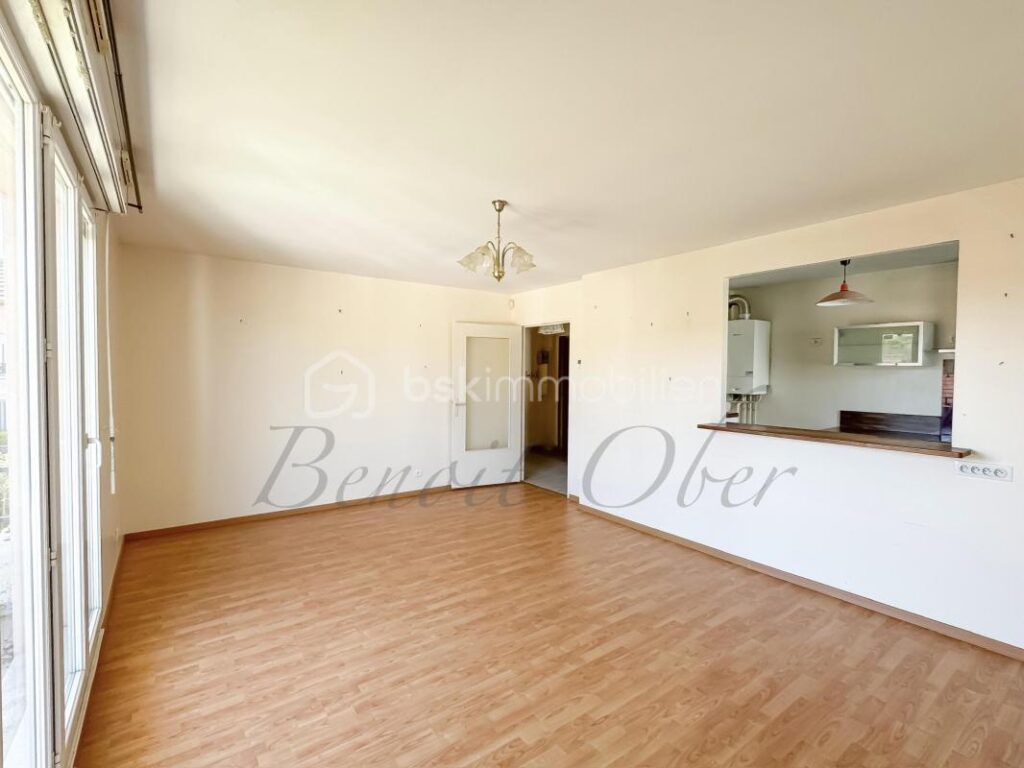 F3 lumineux avec balcon et double stationnement – Cadre de vie privilégié à Saint-Germain-sur-Morin – 3 pièces – 2 chambres – 63 m²