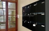 T4 – 98 m2 – 3 chambres – RUE POLONCEAU – Paris XVIIIème – 4 pièces – 3 chambres – 81 m²