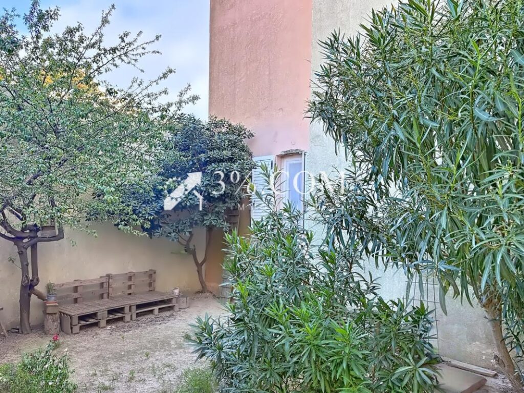 Appartement T2- belle vue sur le Port & les bateaux – parkin – 3 pièces – 1 chambre – 43 m²