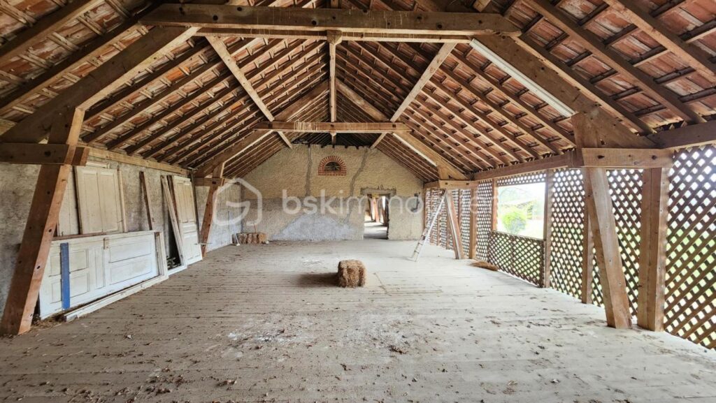 Domaine de charme sur les côteaux Est de Tarbes – NR pièces – NR chambres – 720 m²