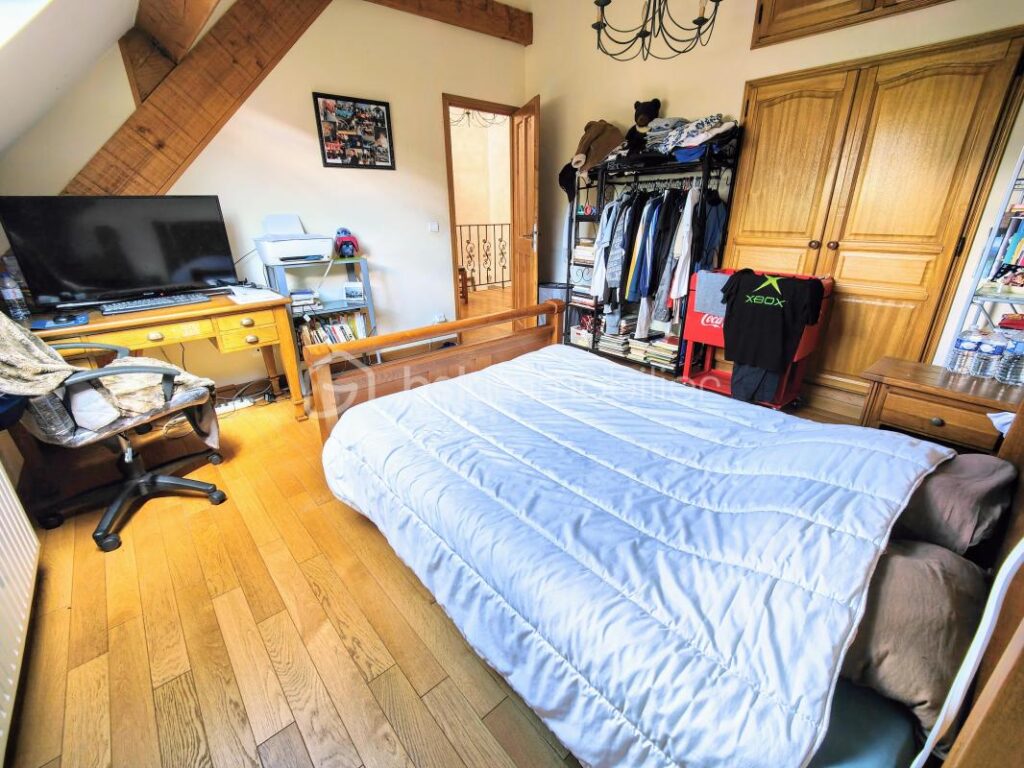 Belle maison 4 ch jardin clos, 2 terrasses au calme ! – 7 pièces – 4 chambres – 180 m²