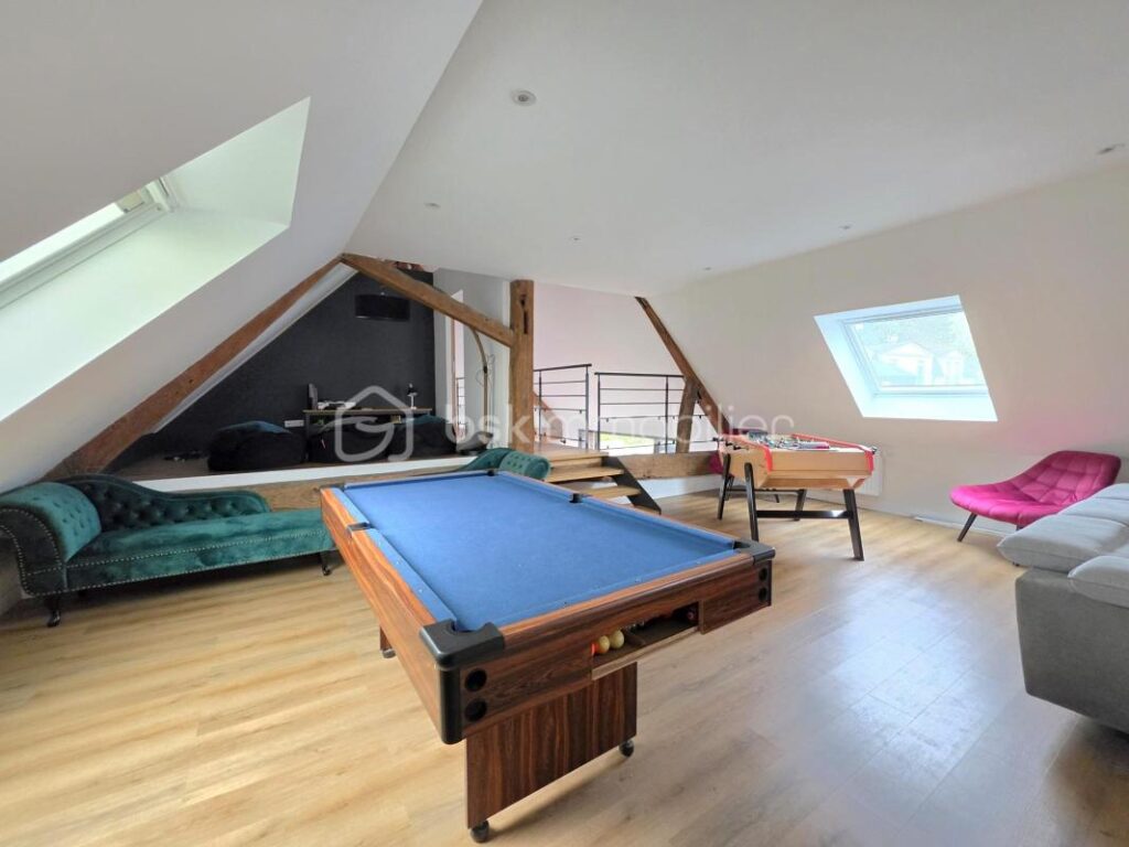 Longère exceptionnelle 330m² rénovée 6 chambres garage terrain 799m² DPE B – 11 pièces – 6 chambres – 330 m²