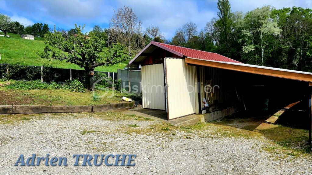 Corps de ferme rénové évolutif – Environnement verdoyant et calme – Belle performance thermique – 5 pièces – 3 chambres – 138 m²