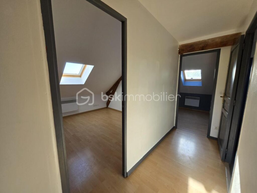 Magnifique Maison de village de 133m² à Saint Léger des Vignes – 6 pièces – 5 chambres – 133 m²