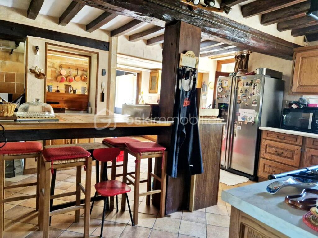 Magnifique propriété avec jardin arboré, au calme et sans vis-à-vis ! – 11 pièces – 7 chambres – 381 m²