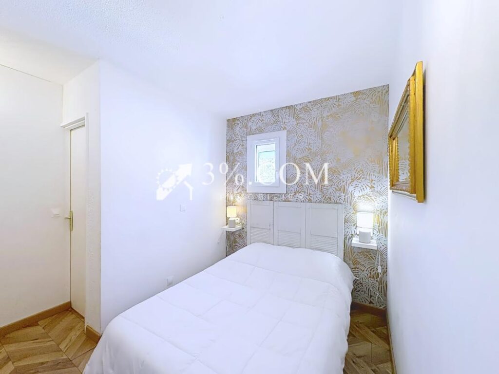 Appartement 2 pièces, balcon, vue port & place de parking, R – 2 pièces – 1 chambre – 24 m²