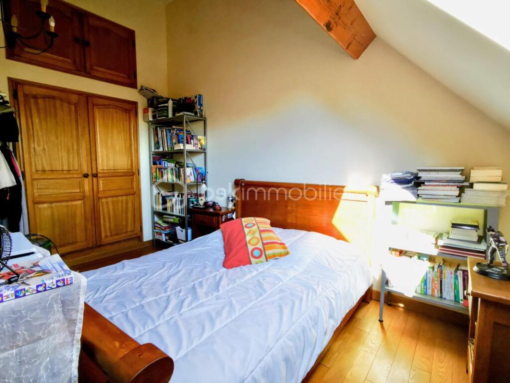 Belle maison 4 ch jardin clos, 2 terrasses au calme ! – 7 pièces – 4 chambres – 180 m²