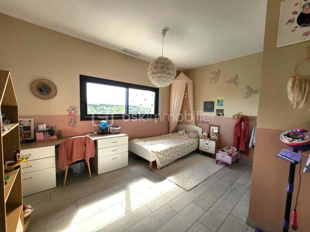 Splendide villa avec vue dominante – 5 pièces – 4 chambres – 171 m²