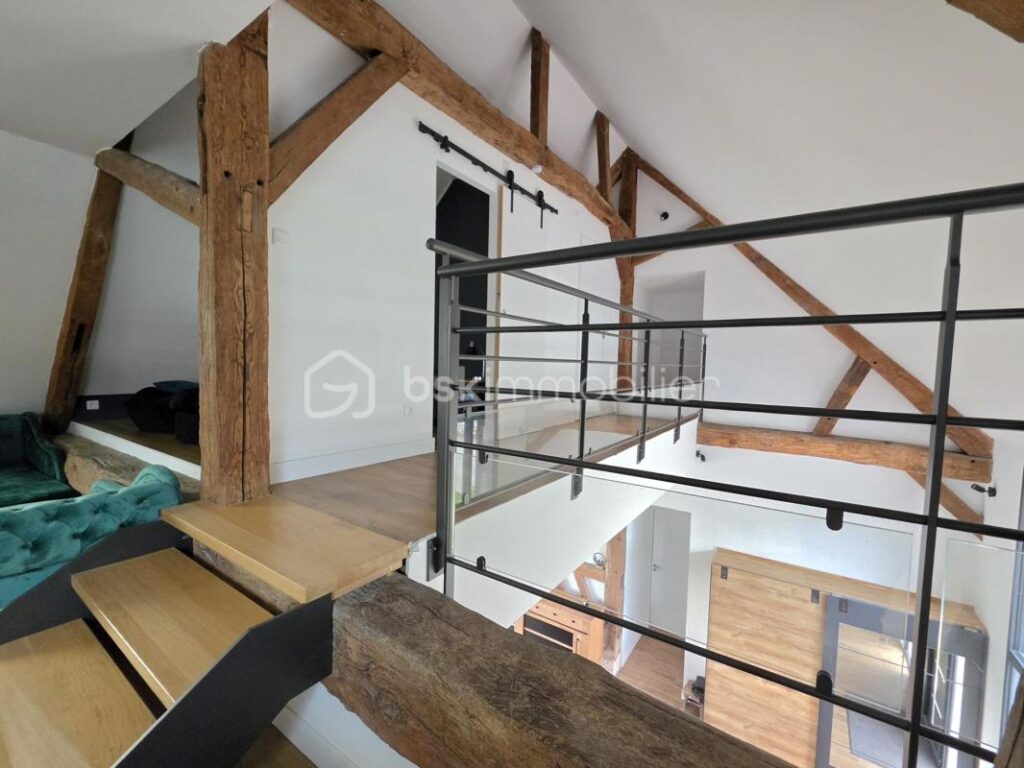 Longère exceptionnelle 330m² rénovée 6 chambres garage terrain 799m² DPE B – 11 pièces – 6 chambres – 330 m²