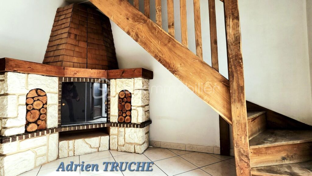 Corps de ferme rénové évolutif – Environnement verdoyant et calme – Belle performance thermique – 5 pièces – 3 chambres – 138 m²