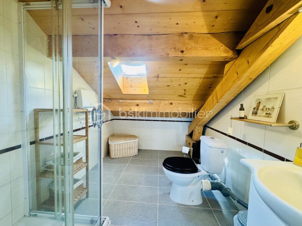 VILLA FAMILIALE D&rsquo;ARCHITECTE – VUE PANORAMIQUE – EPAGNY METZ-TESSY – 6 pièces – 4 chambres – 167 m²