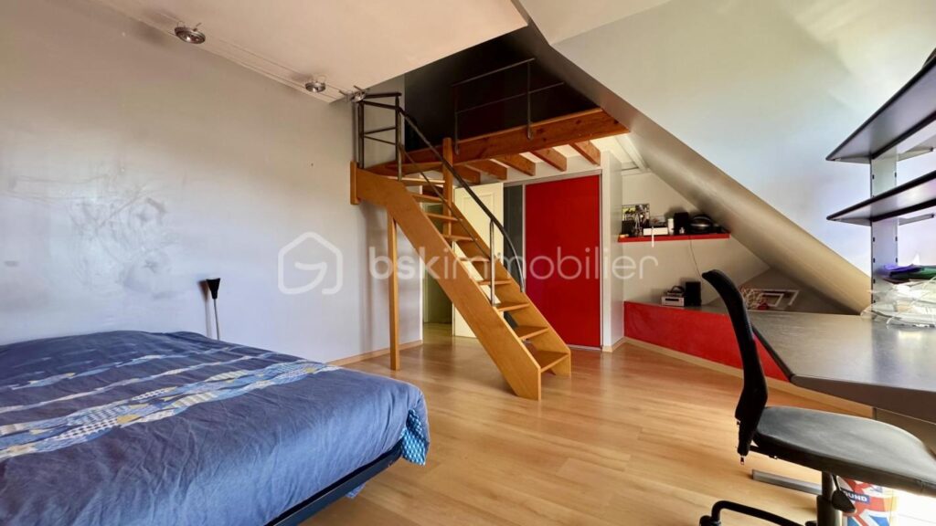 Très belle maison contemporaine familiale – 8 pièces – 175m2 – avec jardin – PACÉ – 8 pièces – 5 chambres – 175 m²