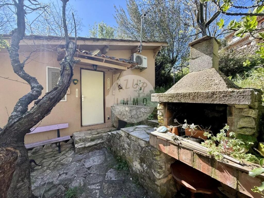 Lascours_Maison de type 3 91.08m² avec garage et dépendance sur 3000m² de terrain – 3 pièces – 2 chambres – 91 m²