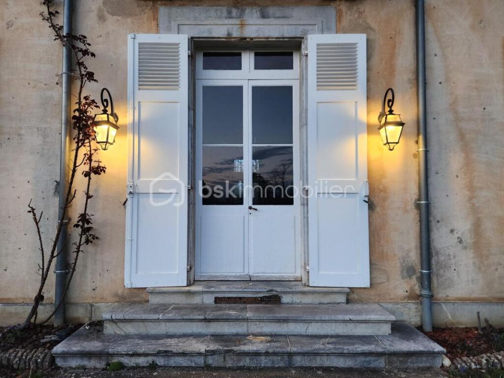 Domaine de charme sur les côteaux Est de Tarbes – NR pièces – NR chambres – 720 m²