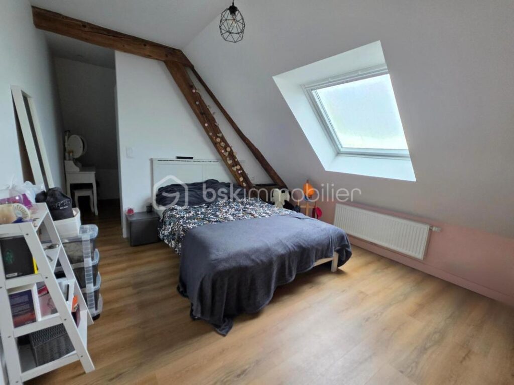 Longère exceptionnelle 330m² rénovée 6 chambres garage terrain 799m² DPE B – 11 pièces – 6 chambres – 330 m²